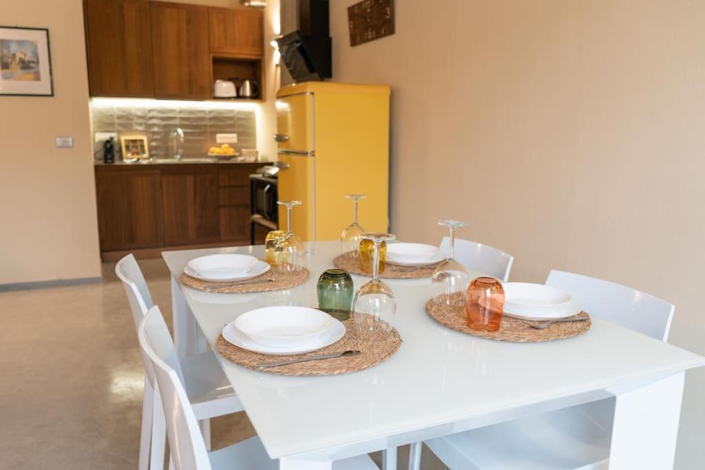 Apartamento Centro Storico Recinto Dei Nobili 4-Private Parking Asti Exterior foto