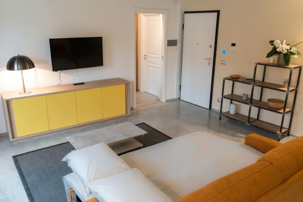 Apartamento Centro Storico Recinto Dei Nobili 4-Private Parking Asti Exterior foto
